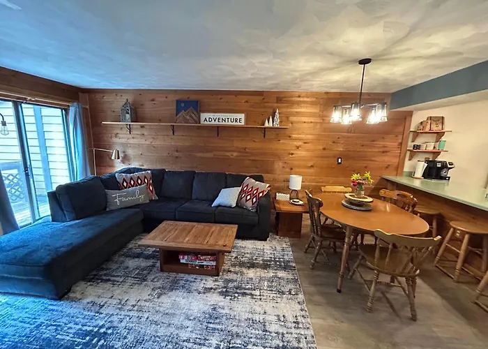 Townhouse In Seven Springs 3Bed 2Bath Sleeps 8 Aircon Wifi