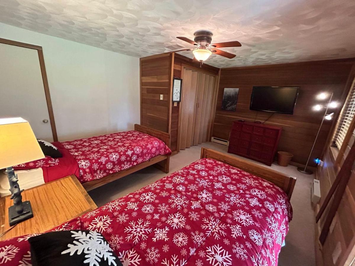 Townhouse In Seven Springs 3bed 2bath Sleeps 8 Aircon Wifi Holiday home