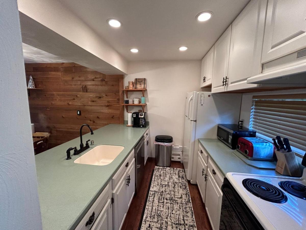 Townhouse In Seven Springs 3bed 2bath Sleeps 8 Aircon Wifi Champion
