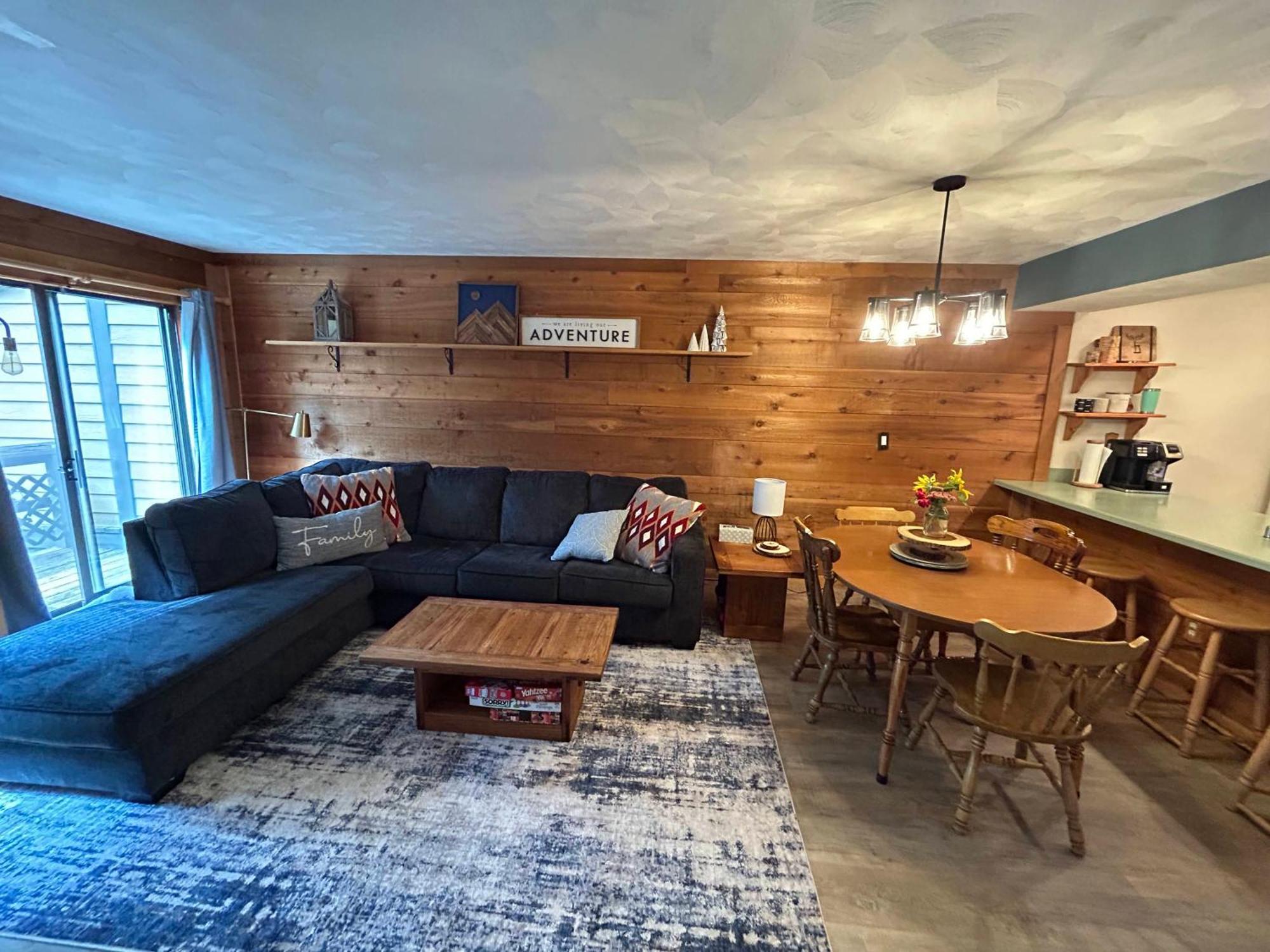 Townhouse In Seven Springs 3bed 2bath Sleeps 8 Aircon Wifi
